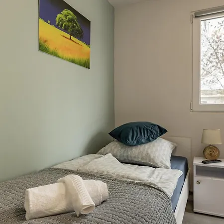 Csibeszke Vendeghaz Tiszacsege